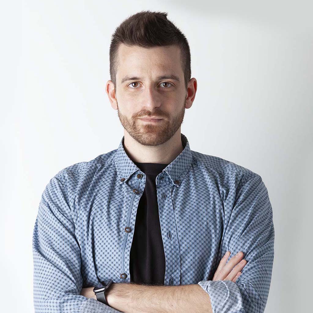 The picture of Michele Cogo, a 3D Visualizer at Fantetti. He produces the images for the retail projects created inside the studio, for firms as Gucci, Marc Jacobs, Marco Bicego and Swarovski.